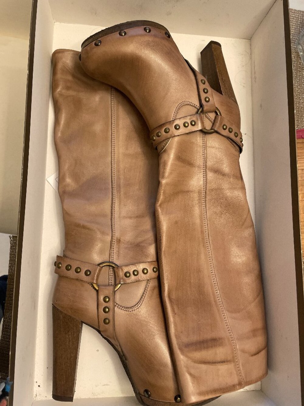 Absolutely stunning Italian leather boots in a gorgeous cappuccino colour 🤎 S6